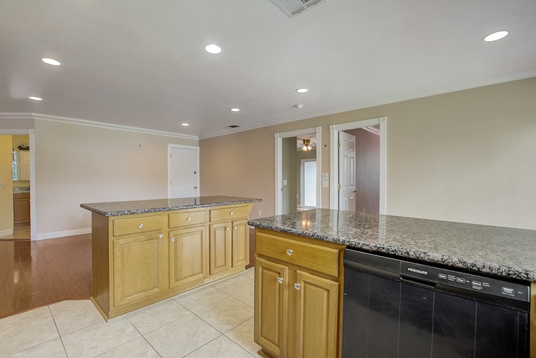 Photo 20 of 35 - 6928 Franela Way, Citrus Heights, CA 95621