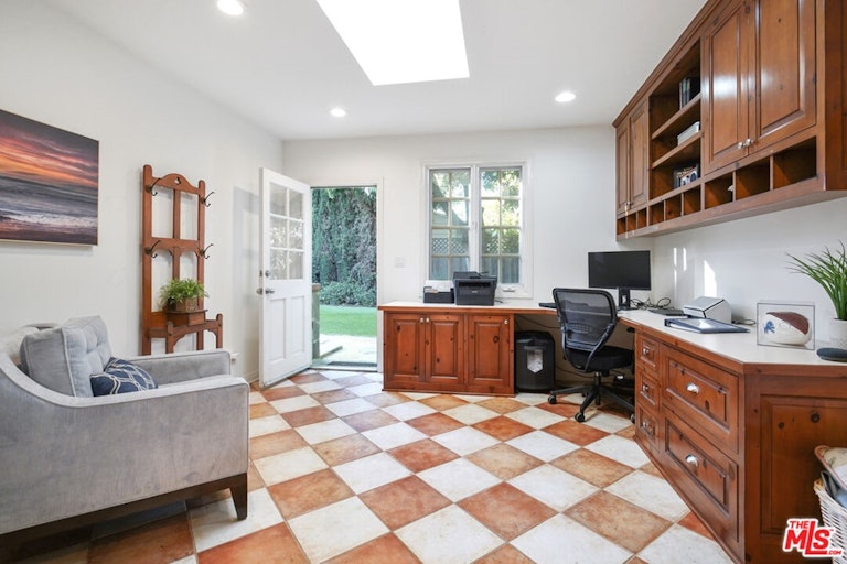 Photo 33 of 50 - 4734 Farmdale Ave, North Hollywood, CA 91602
