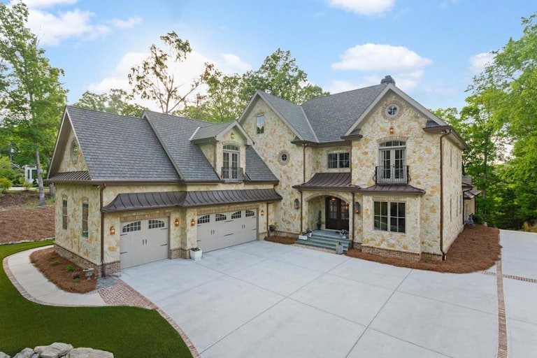 Photo 1 of 77 - 4268 Woodland Brook Dr SE, Atlanta, GA 30339