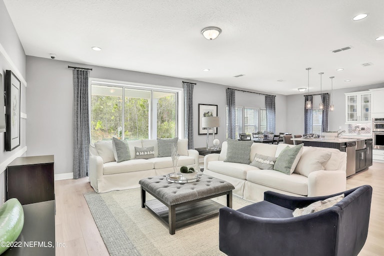 Photo 11 of 45 - 2984 Greywood Ln, Orange Park, FL 32073