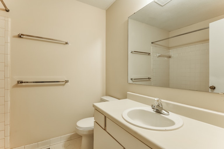 Photo 20 of 25 - 7265 Sandy Creek Dr, Raleigh, NC 27615