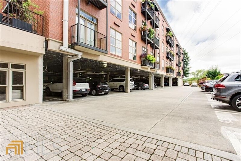 Photo 24 of 37 - 560 Dutch Valley Rd NE #2212, Atlanta, GA 30324