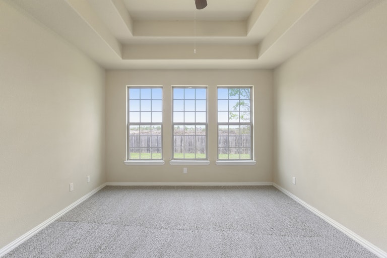 Photo 18 of 26 - 413 Harvard Dr, Glenn Heights, TX 75154