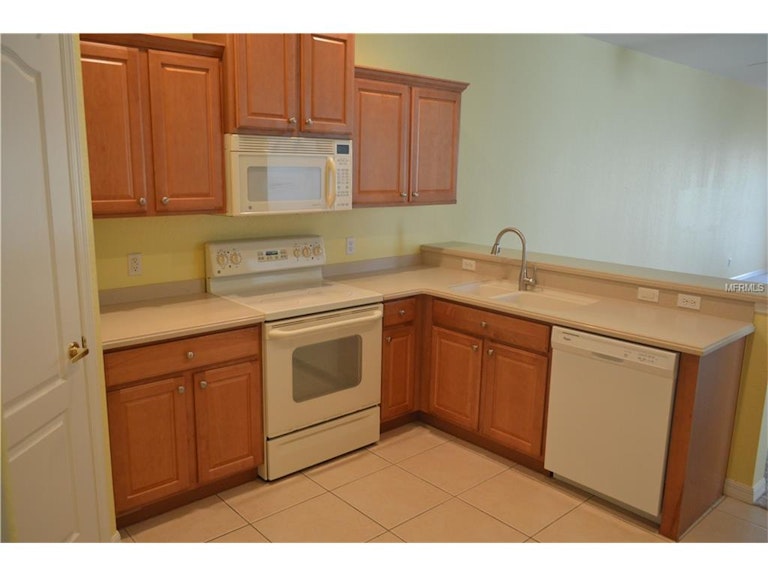 Photo 7 of 25 - 8302 Summer Greens Ter, Bradenton, FL 34212
