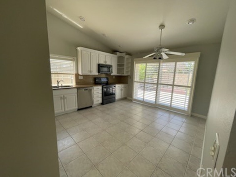 Photo 6 of 20 - 1579 W Tedmar Ave, Anaheim, CA 92802