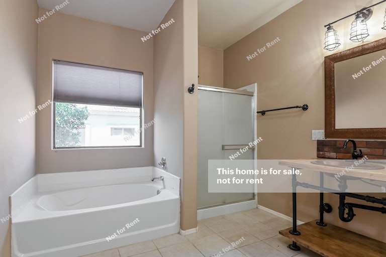 Photo 6 of 27 - 61025 E Eagle Heights Dr, Tucson, AZ 85739