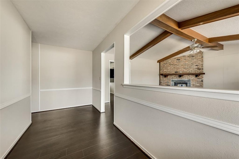 Photo 4 of 26 - 13 Lee Dr, Rockwall, TX 75032