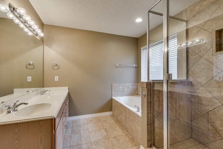 Photo 9 of 26 - 7909 Inlet St, Frisco, TX 75035
