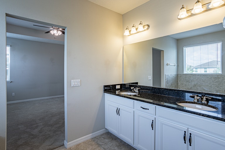 Photo 22 of 24 - 4984 Wildwood Pointe Rd, Winter Garden, FL 34787