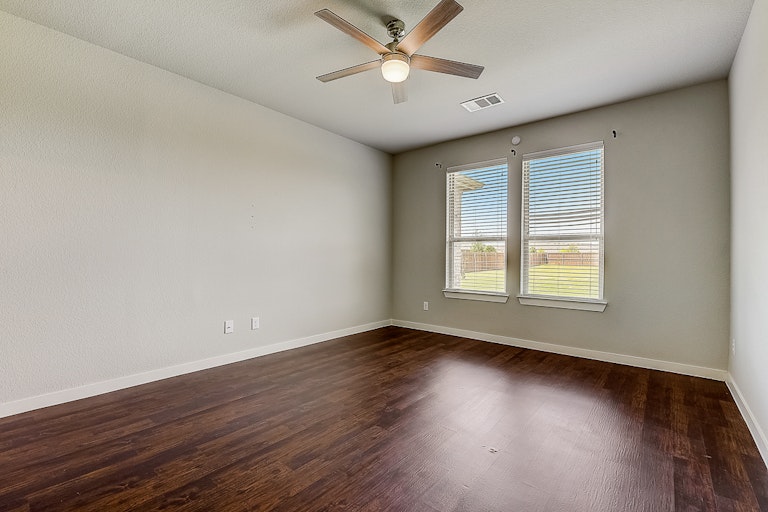 Photo 6 of 42 - 1316 Carlsbad Dr, Forney, TX 75126
