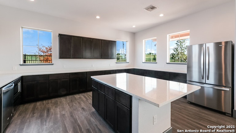 Photo 34 of 60 - 13012 Minuet Sway, San Antonio, TX 78252