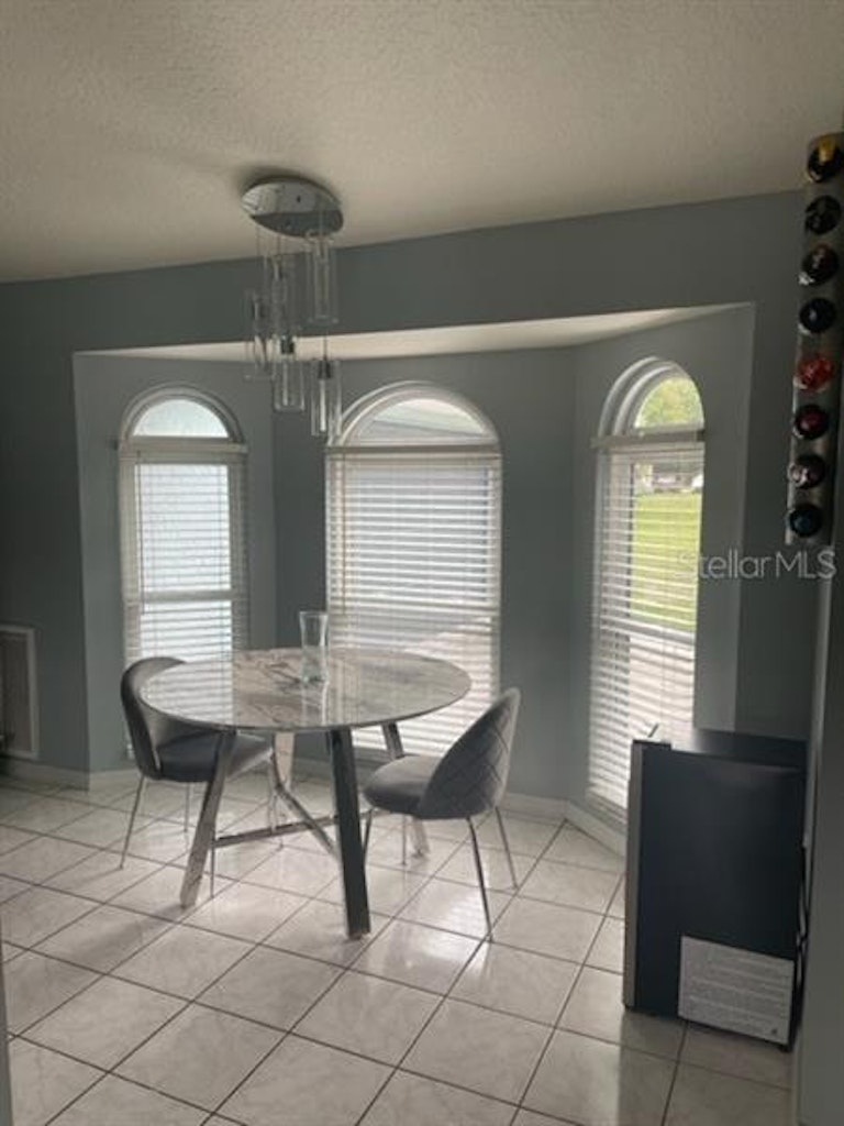 Photo 21 of 53 - 651 Rosedale Ave, Saint Cloud, FL 34769