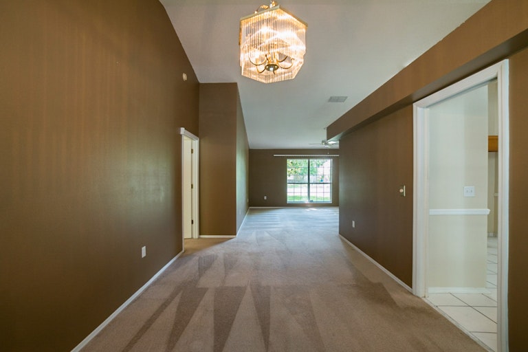 Photo 9 of 22 - 8708 Black Creek Blvd, Orlando, FL 32829