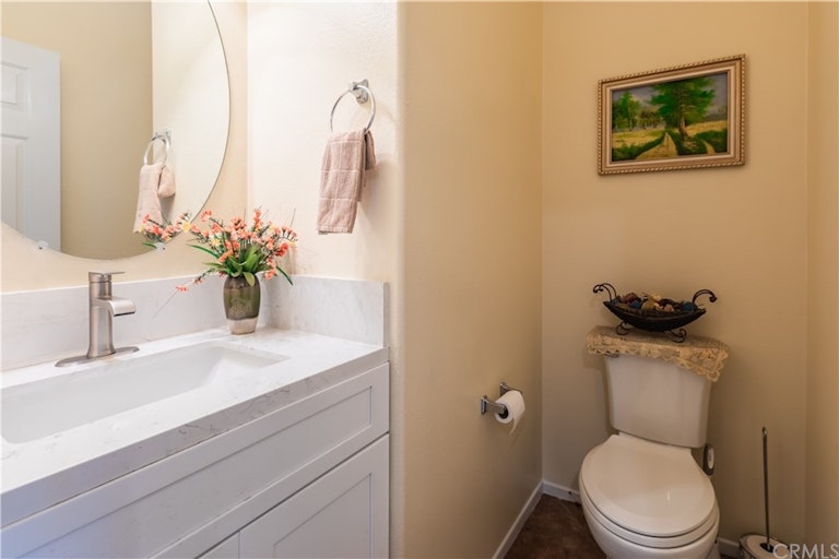 Photo 10 of 48 - 7931 Barnstormer Ct, Chino, CA 91708