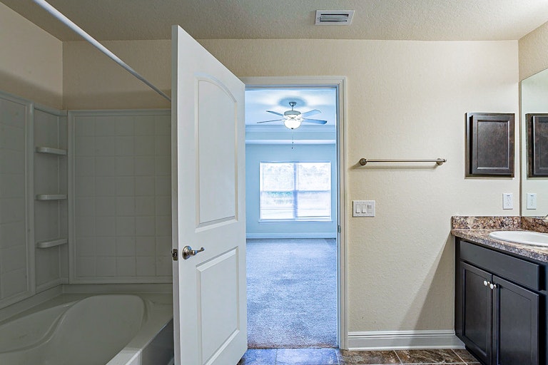Photo 22 of 28 - 12481 Killian St, Spring Hill, FL 34609