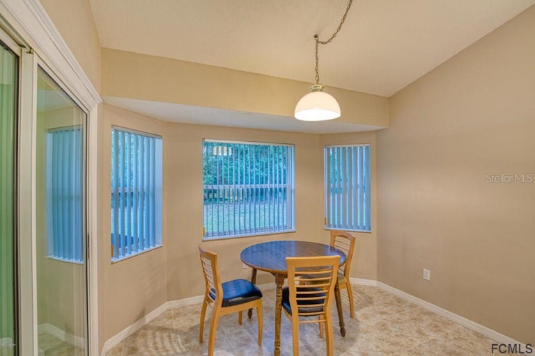 Photo 11 of 22 - 34 Boston Ln, Palm Coast, FL 32137