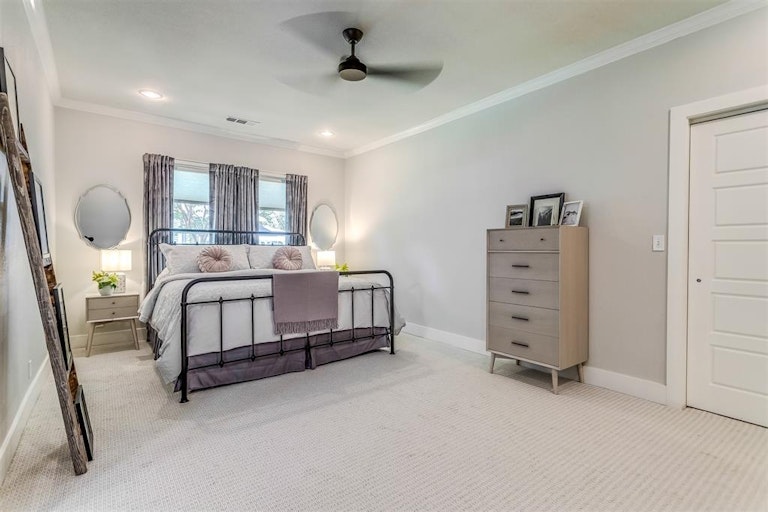 Photo 33 of 38 - 405 N Bradley St, McKinney, TX 75069