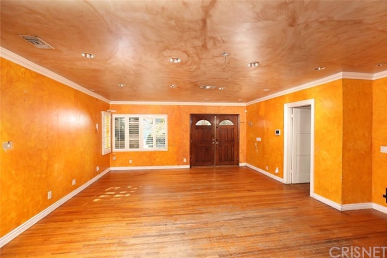 Photo 6 of 19 - 8362 Aura Ave, Northridge, CA 91324