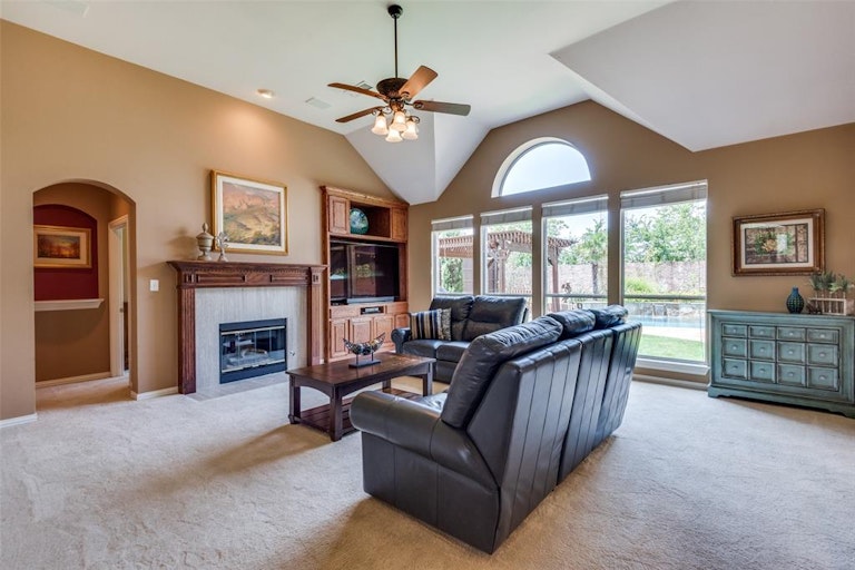 Photo 8 of 26 - 1604 Stone Crest Dr, Flower Mound, TX 75028