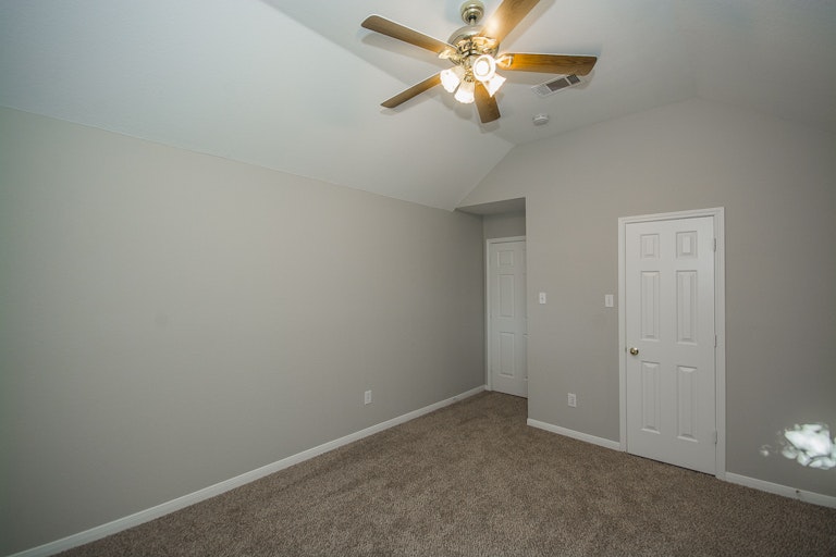 Photo 38 of 44 - 2712 Summerwood Ct, McKinney, TX 75072
