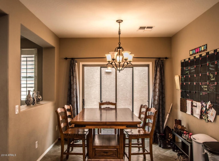 Photo 9 of 30 - 3913 S Napa Ln, Gilbert, AZ 85297