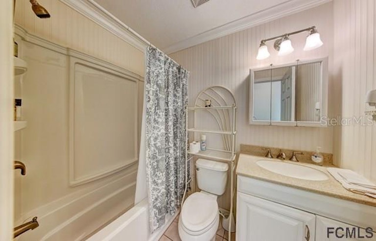 Photo 33 of 39 - 11 Crompton Pl, Palm Coast, FL 32137