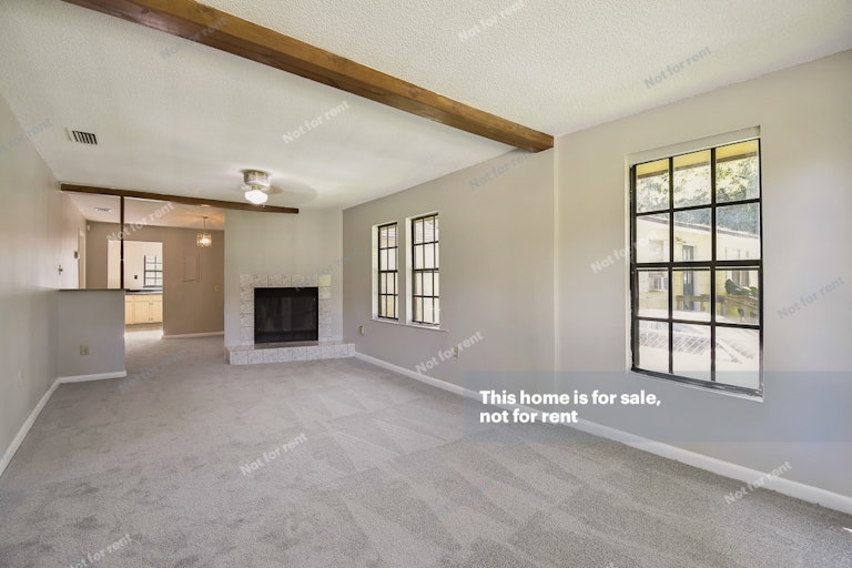 Photo 6 of 29 - 827 Dennison St, Jacksonville, FL 32254