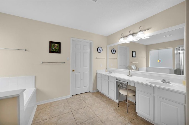 Photo 20 of 33 - 22302 Lamaster Ln, Spring, TX 77373
