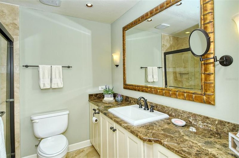 Photo 27 of 77 - 306 Pine Run Dr, Osprey, FL 34229
