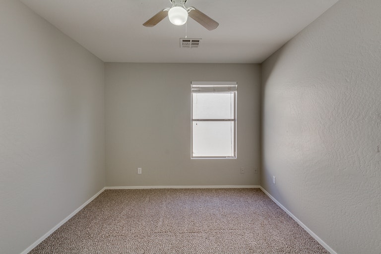 Photo 18 of 23 - 2081 E Paso Fino Dr, San Tan Valley, AZ 85140