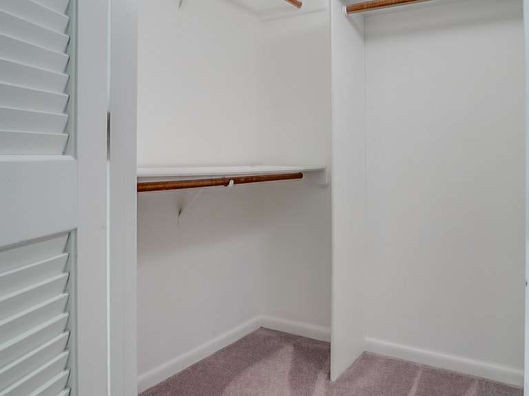 Photo 17 of 30 - 4405 Sunburst Ct, Raleigh, NC 27613