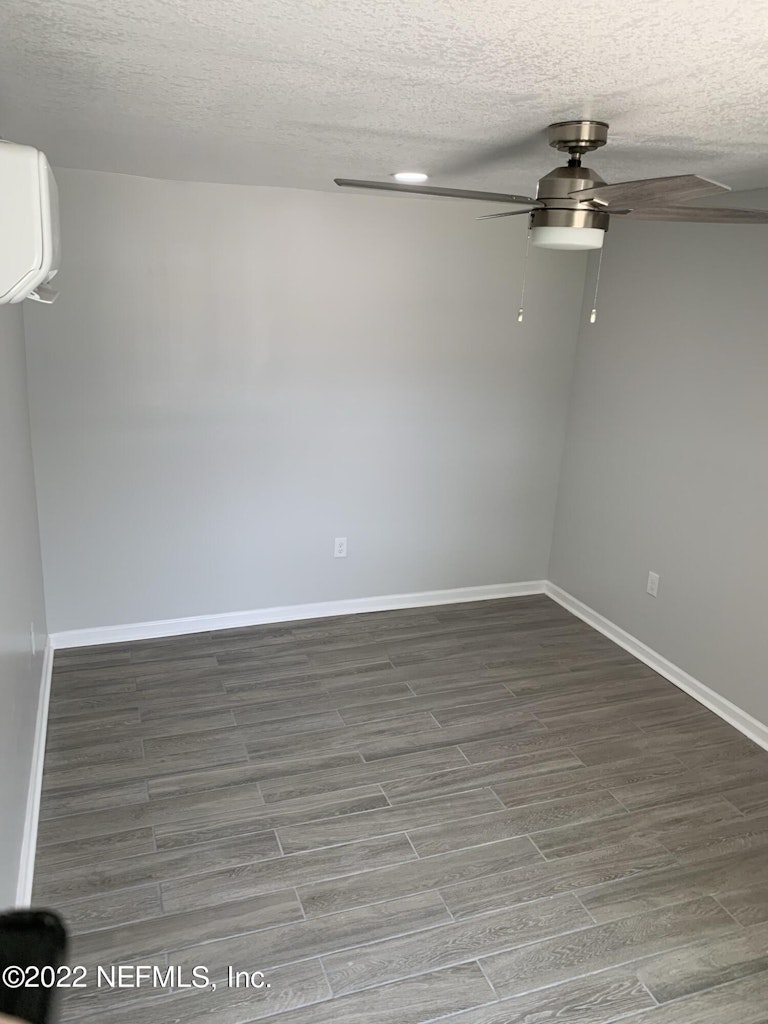 Photo 35 of 40 - 1821 Melson Ave, Jacksonville, FL 32254