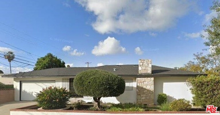 Photo 1 of 42 - 4201 Lime Ave, Long Beach, CA 90807