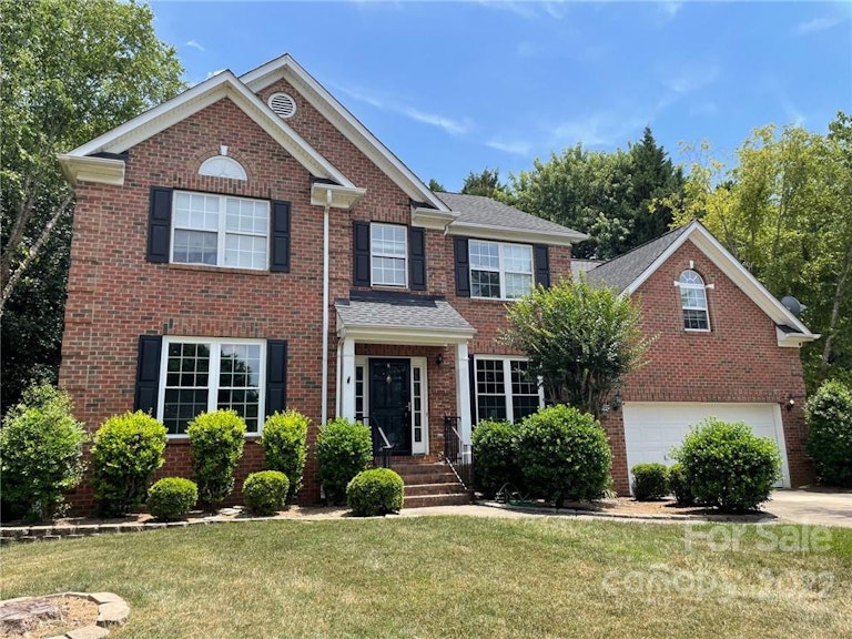 Photo 1 of 25 - 21400 John Pines Dr, Cornelius, NC 28031