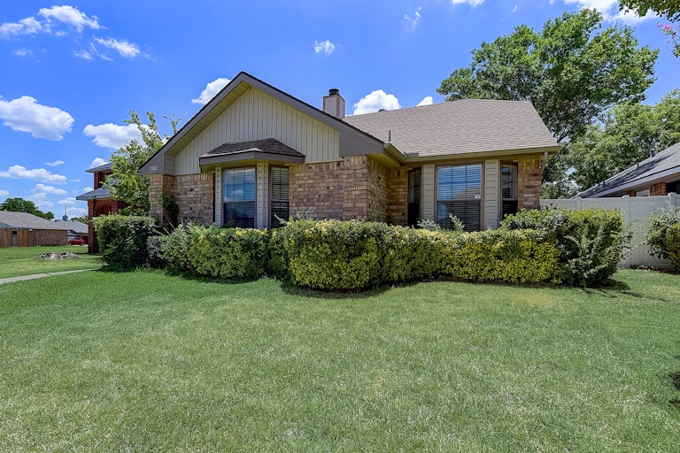 Photo 17 of 30 - 1502 Windmill Ln, Mesquite, TX 75149
