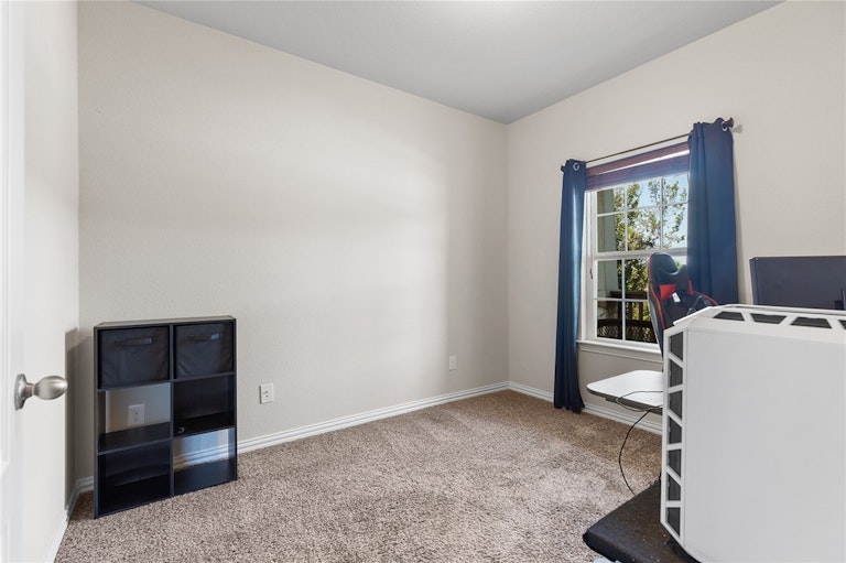 Photo 22 of 32 - 227 Volterra Cv, Georgetown, TX 78628