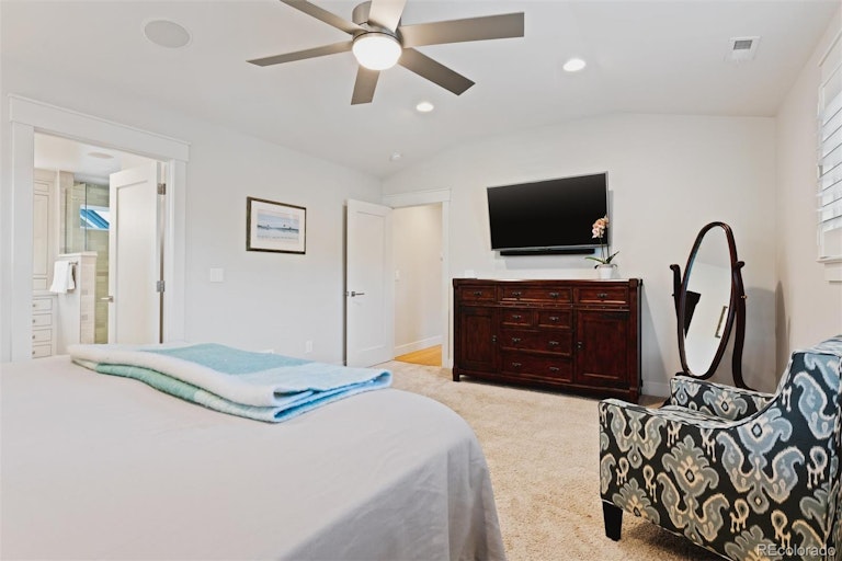 Photo 18 of 40 - 837 S Williams St, Denver, CO 80209