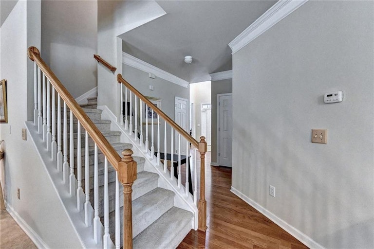 Photo 23 of 38 - 342 Rutlidge Park Ln, Suwanee, GA 30024
