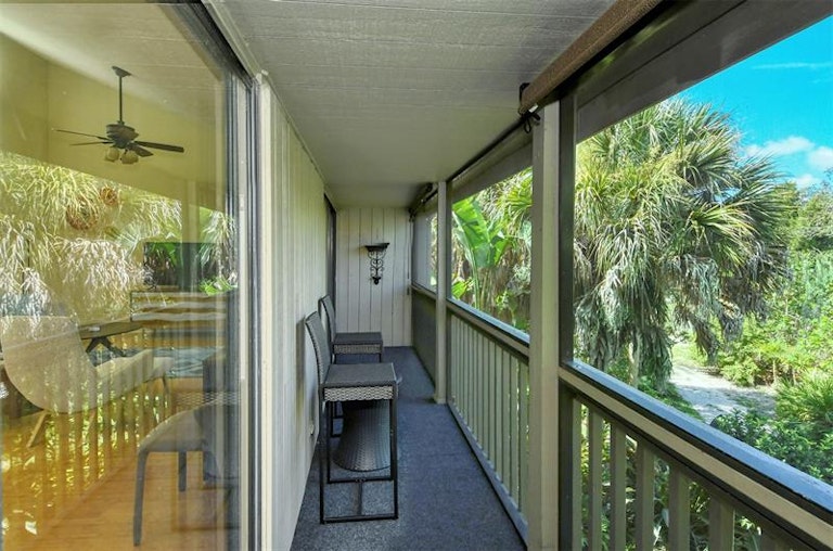 Photo 16 of 77 - 306 Pine Run Dr, Osprey, FL 34229