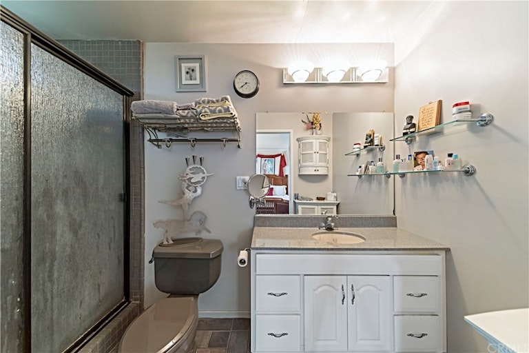 Photo 20 of 37 - 19002 E Haltern Ave, Glendora, CA 91740