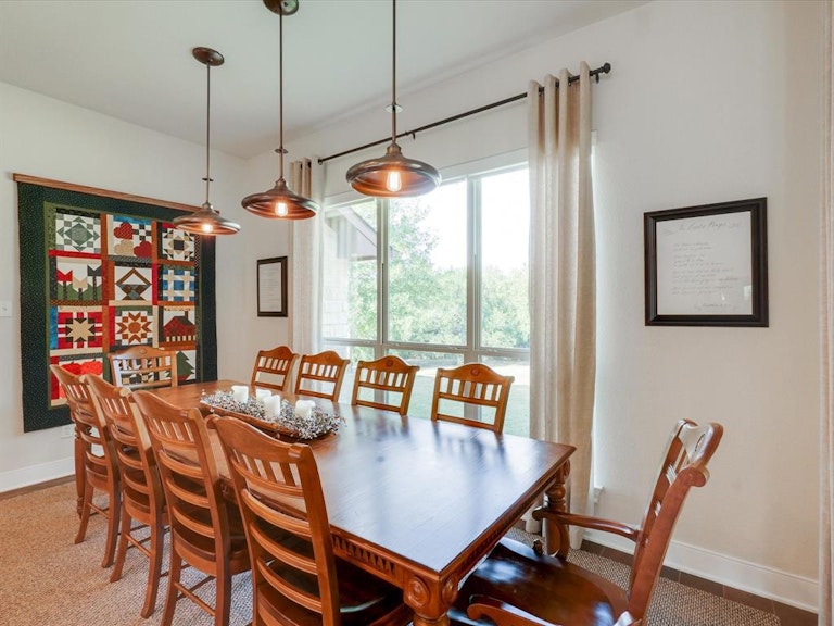 Photo 16 of 40 - 6409 Shoreline Dr, Little Elm, TX 75068