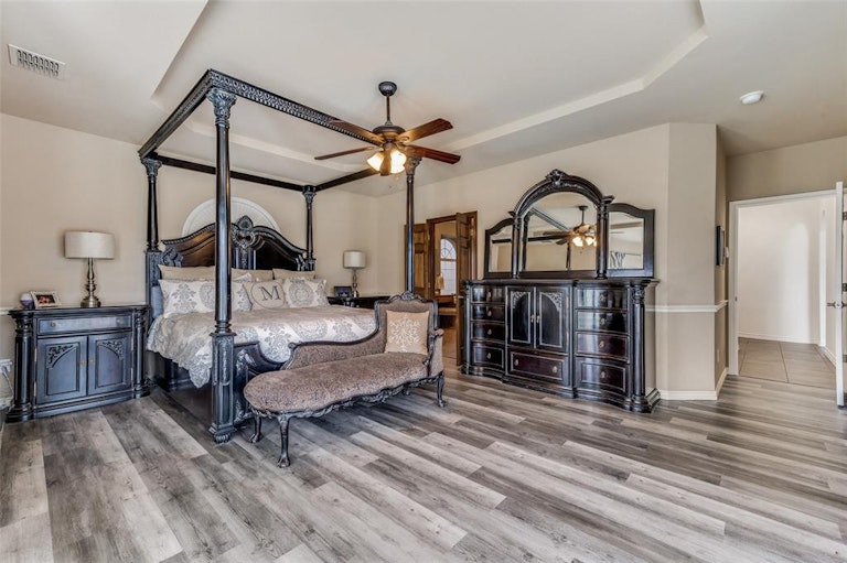 Photo 17 of 35 - 2604 Stallions Ln, Celina, TX 75009