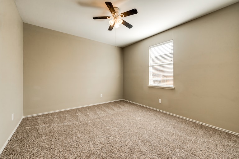 Photo 21 of 26 - 3412 Replay Ln, Little Elm, TX 75068