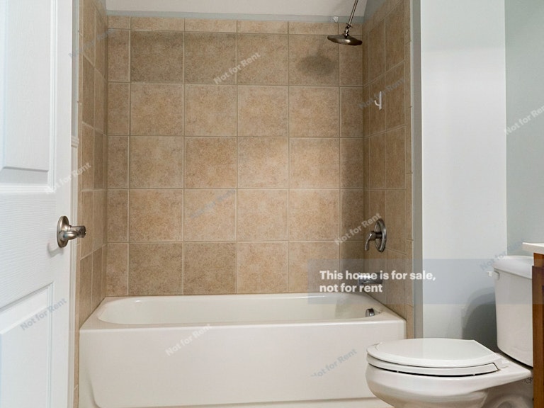 Photo 27 of 33 - 3805 Heritage Spring Cir, Wake Forest, NC 27587