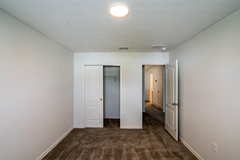 Photo 31 of 35 - 454 Sunfish Dr, Winter Haven, FL 33881