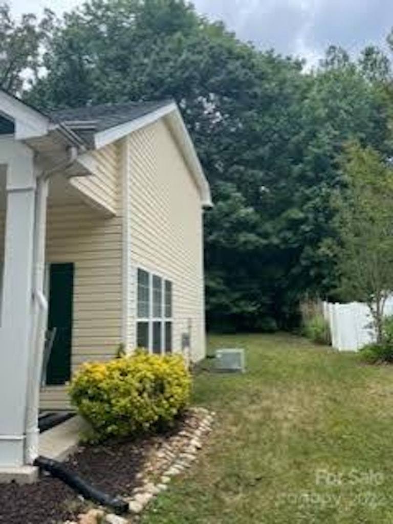 Photo 4 of 9 - 4641 Brandie Glen Rd, Charlotte, NC 28269