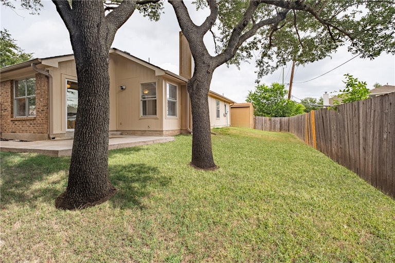 Photo 24 of 27 - 3945 Eagles Nest St, Round Rock, TX 78665
