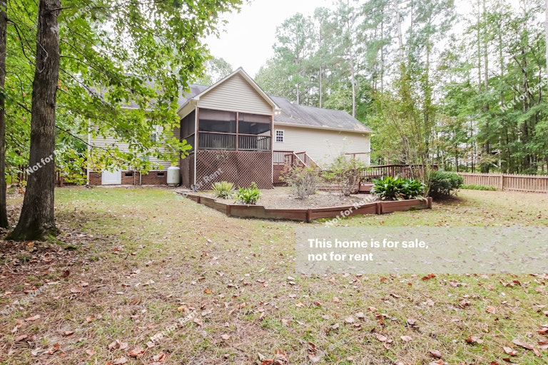 Photo 21 of 25 - 367 Norwood Dr, Clayton, NC 27527