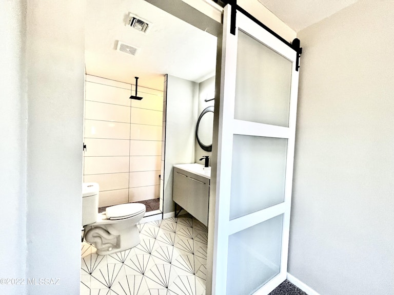 Photo 18 of 39 - 5558 E 24th St, Tucson, AZ 85711