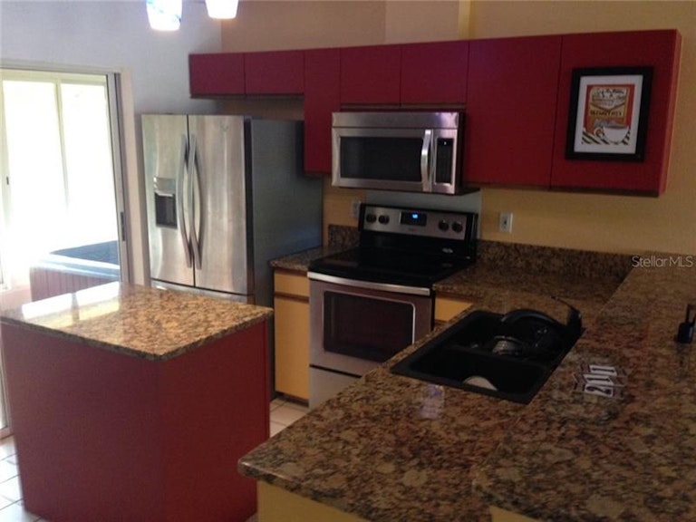 Photo 12 of 23 - 211 49th Cir E, Palmetto, FL 34221